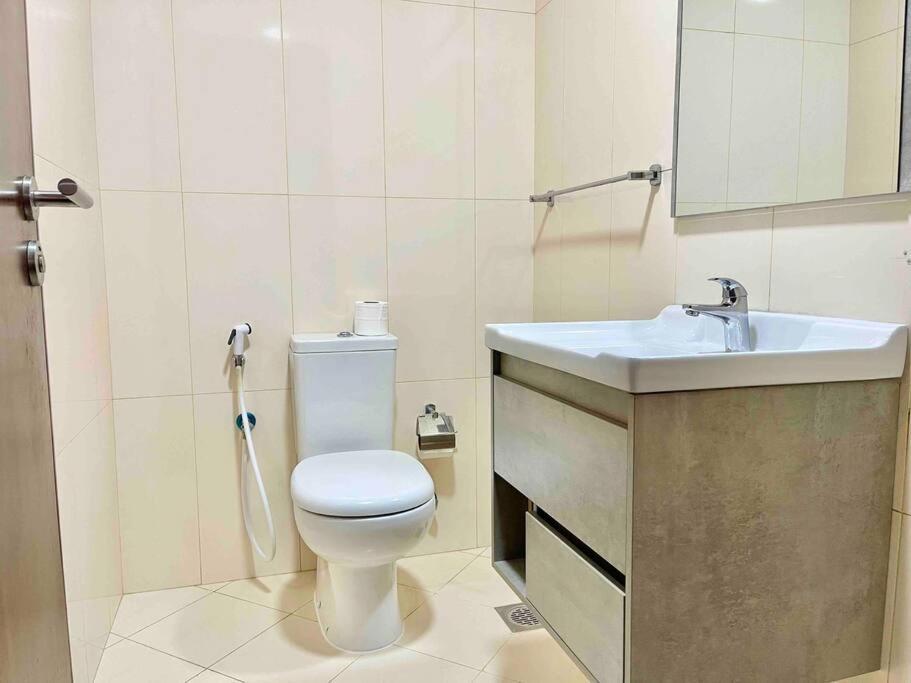 Cozy Upgraded Residential Flat With Sea, Mangrove, Pool View - 1203 Not Hotel Abu Dabi Exterior foto